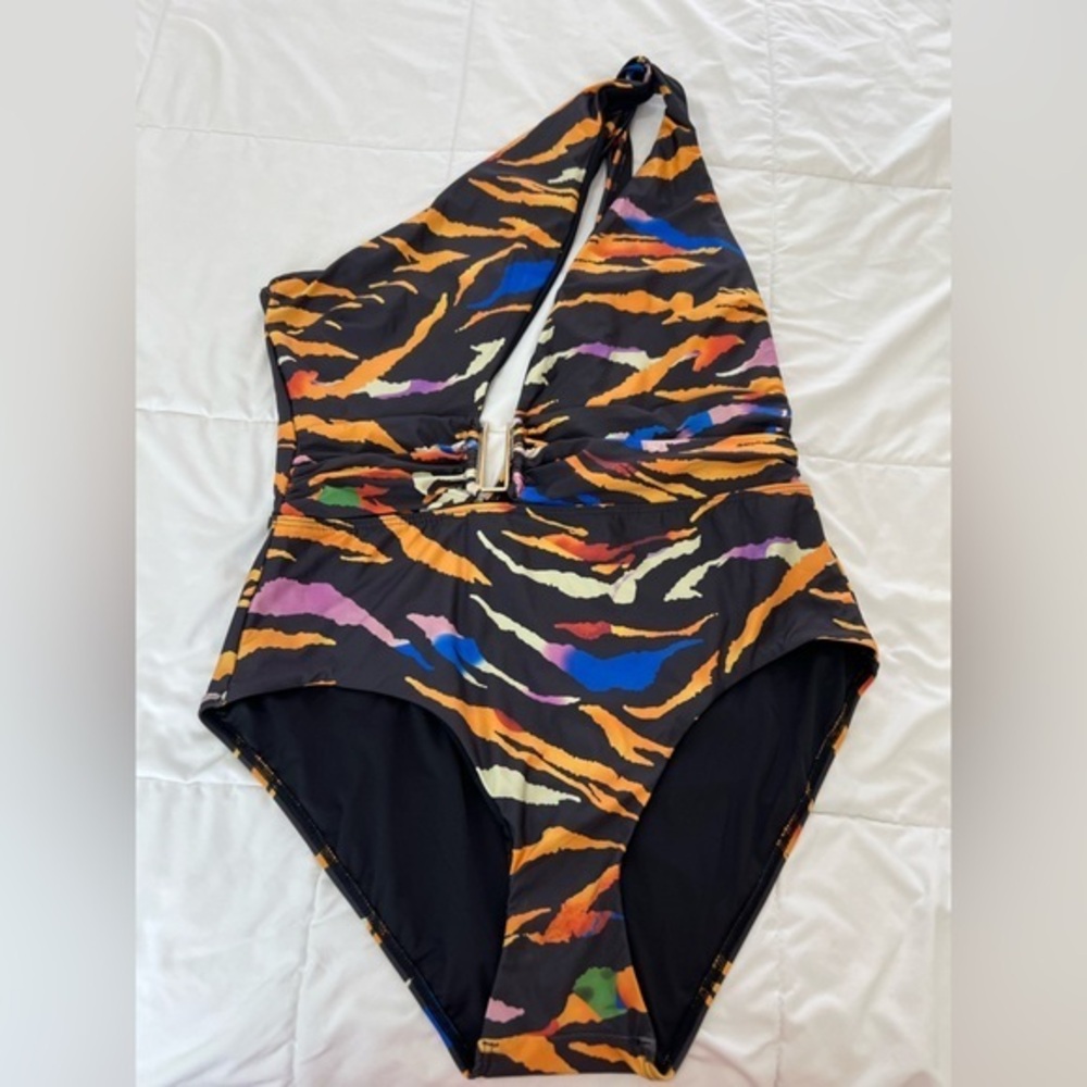 Fox & Royal Amara Animal print one Piece Swim Suit size M